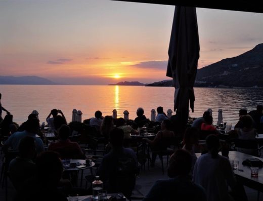 ΚΑΦΕΤΕΡΙΑ ΜΠΑΡ ΛΟΥΤΡΑΚΙ | ANASSA THE BAR