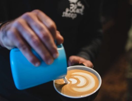 ΚΑΦΕΤΕΡΙΑ ΠΑΤΡΑ | THE BLACK SHEEP COFFEE