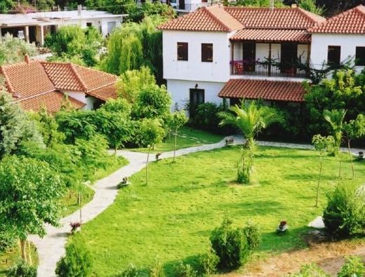 ΕΝΟΙΚΙΑΖΟΜΕΝΑ ΔΩΜΑΤΙΑ ΔΙΑΜΕΡΙΣΜΑΤΑ BUNGALOWS | ΣΥΒΟΤΑ ΘΕΣΠΡΩΤΙΑ | SIBOTA COLOURS
