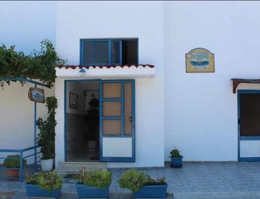 ΕΝΟΙΚΙΑΖΟΜΕΝΑ ΔΩΜΑΤΙΑ | ΝΕΟΣ ΠΥΡΓΟΣ EYBOIA | ALEXANDRA STUDIOS