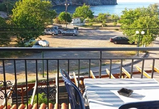 ΕΝΟΙΚΙΑΖΟΜΕΝΑ ΔΩΜΑΤΙΑ ΤΑΒΕΡΝΑ | ΛΙΜΝΙΩΝΑΣ ΕΥΒΟΙΑ | Ο ΛΙΜΝΙΩΝΑΣ