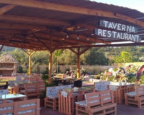 TΑΒΕΡΝΑ ΕΣΤΙΑΤΟΡΙΟ | ΑΓΙΟΣ ΛΕΩΝ ΖΑΚΥΝΘΟΣ | O ΚΗΠΟΣ ΤΩΝ ΓΕΥΣΕΩΝ