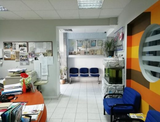 ΦΡΟΝΤΙΣΤΗΡΙΟ ΚΕΝΤΡΟ ΞΕΝΩΝ ΓΛΩΣΣΩΝ | ΝΕΑΠΟΛΗ ΛΑΡΙΣΑ ΘΕΣΣΑΛΙΑ | OΜΙΛΟΣ ΘΕΟΧΑΡΙΔΗ