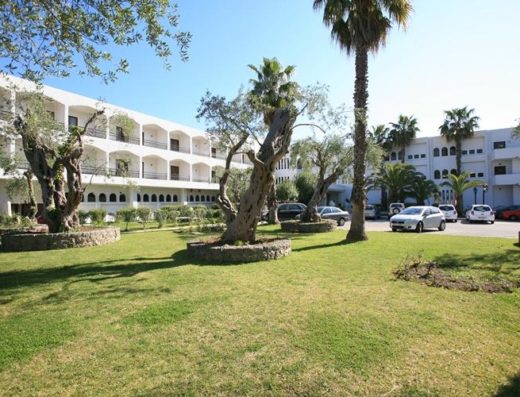 ΞΕΝΟΔΟΧΕΙΟ ΕΝΟΙΚΙΑΖΟΜΕΝΑ ΔΩΜΑΤΙΑ | ΔΑΣΙΑ ΚΕΡΚΥΡΑ | MAGNA GRAECIA HOTEL