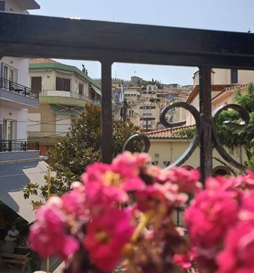 ΞΕΝΟΔΟΧΕΙΟ – ΕΝΟΙΚΙΑΖΟΜΕΝΑ ΔΩΜΑΤΙΑ | ΚΑΒΑΛΑ ΚΕΝΤΡΟ | OLD TOWN INN