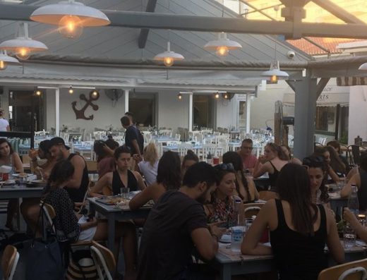 ΞΕΝΟΔΟΧΕΙΟ | ΣΠΕΤΣΕΣ | FAROS HOTEL