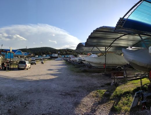 PARKING ΣΚΑΦΩΝ ΛΑΥΡΙΟ | BOAT PARKING LAVRIO