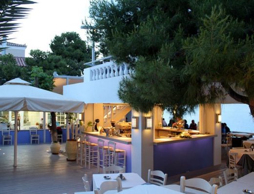 ΨΑΡΟΤΑΒΕΡΝΑ FISH RESTAURANT ΣΠΕΤΣΕΣ | ΝΕΡΟ ΤΗΣ ΑΓΑΠΗΣ-ΝΤΑ
