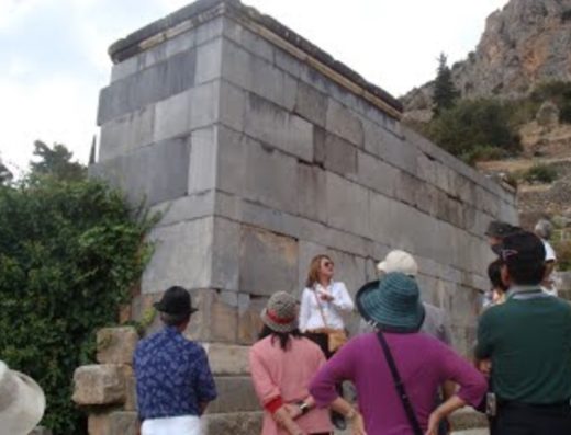 TOUR GUIDE DELPHI | HASIOTI GEORGIA