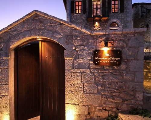 ΕΝΟΙΚΙΑΖΟΜΕΝΑ ΔΩΜΑΤΙΑ ΔΗΜΗΤΣΑΝΑ | ΛΟΥΣΙΟΥ ΝΥΜΦΕΣ LOUSIOU NYMFES