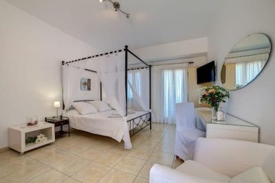 Apartments to Rent | Akrotiri Santorini | Williams Houses