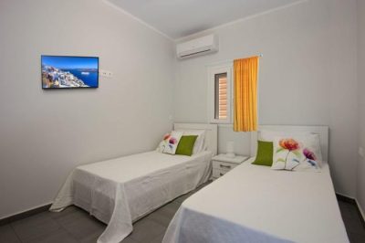 Apartments to Rent | Akrotiri Santorini | Williams Houses