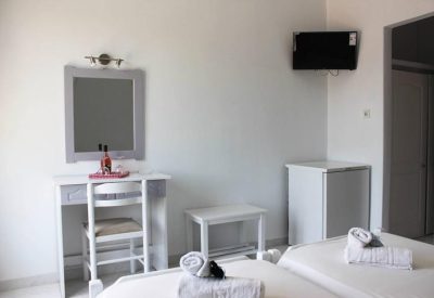 Rooms Apartments to Let | Vari Syros Cyclades | Syros Holidays - gbd.gr