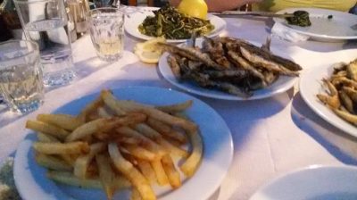 Rooms to Let - Fishtavern | Agios Nikolaos Fokida | Katharakis Studios