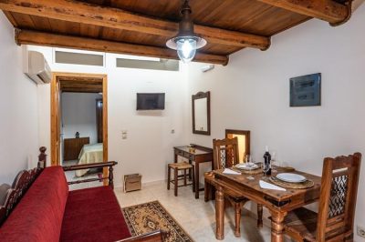 Traditional House Hostel | Houdetsi Heraklion Crete | Petronikolis - gbd.gr