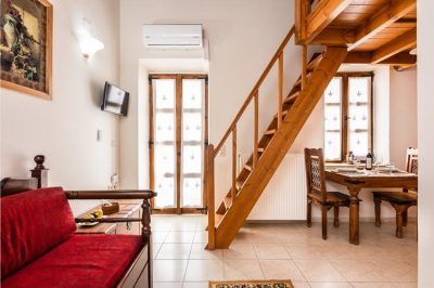 Traditional House Hostel | Houdetsi Heraklion Crete | Petronikolis - gbd.gr