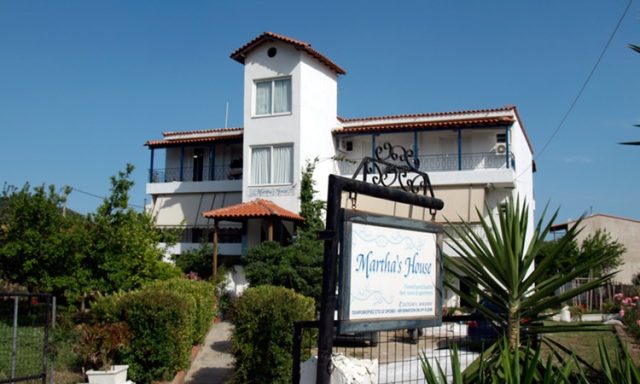 ROOMS TO LET SKIATHOS AMMOUDIA | MARTHA’S HOUSE