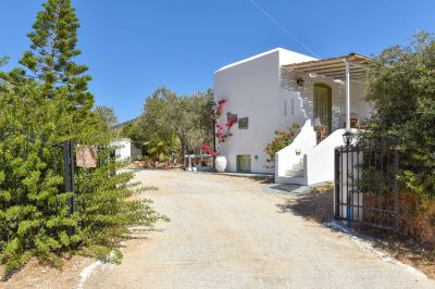 STUDIOS TO LET | PLATIS GIALOS SIFNOS | GIANNAKAS STUDIOS - gbd.gr