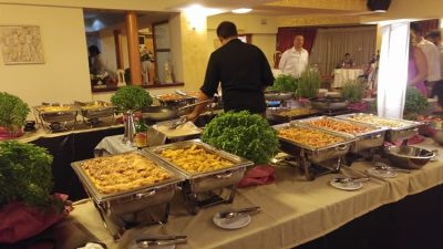 CATERING ΝΕΑ ΣΜΥΡΝΗ | ΜΠΟΥΚΙΑ ΔΙΑ ΧΕΙΡΟΣ Γ. ΤΣΕΛΕΜΕΝΤΕ --- gbd.gr