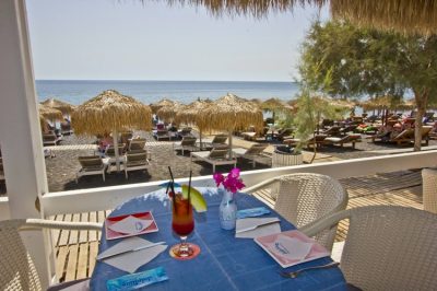 ΕΣΤΙΑΤΟΡΙΟ BEACH BAR ΚΑΜΑΡΙ ΣΑΝΤΟΡΙΝΗ | DOLPHINS BEACH BAR RESTAURANT --- gbd.gr