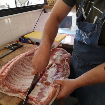 ΚΡΕΟΠΩΛΕΙΟ ΚΑΛΑΜΑΤΑ | THE MEAT SHOP ΚΟΥΤΑΒΑΣ ΑΠΟΣΤΟΛΟΣ --- gbd.gr