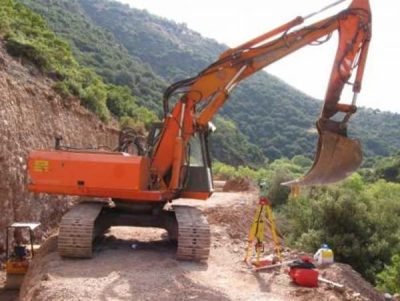 ΧΩΜΑΤΟΥΡΓΙΚΕΣ ΕΡΓΑΣΙΕΣ ΠΑΤΡΑ | ΜΠΙΝΙΕΡΗΣ ΙΩΑΝΝΗΣ---gbd.gr