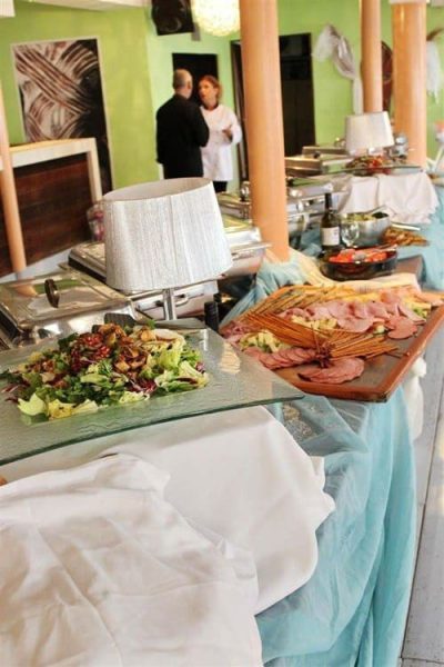 CATERING ΝΕΑ ΣΜΥΡΝΗ | ΜΠΟΥΚΙΑ ΔΙΑ ΧΕΙΡΟΣ Γ. ΤΣΕΛΕΜΕΝΤΕ --- gbd.gr