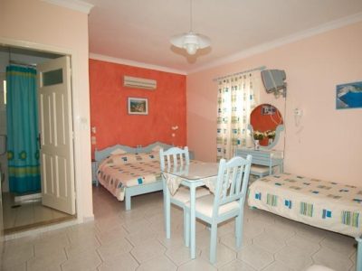 Rooms to Let | Myrties Kalymnos | Niki & Maria Studios