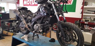 ΣΥΝΕΡΓΕΙΟ ΜΟΤΟΣΥΚΛΕΤΩΝ ΠΕΙΡΑΙΑΣ | MOTO R-EVOLUTION --- gbd.gr